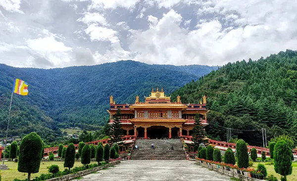 Guwahati 01 Night + Tezpur 01 Night + Bomdila 01 Night + Tawang 02 Nights.